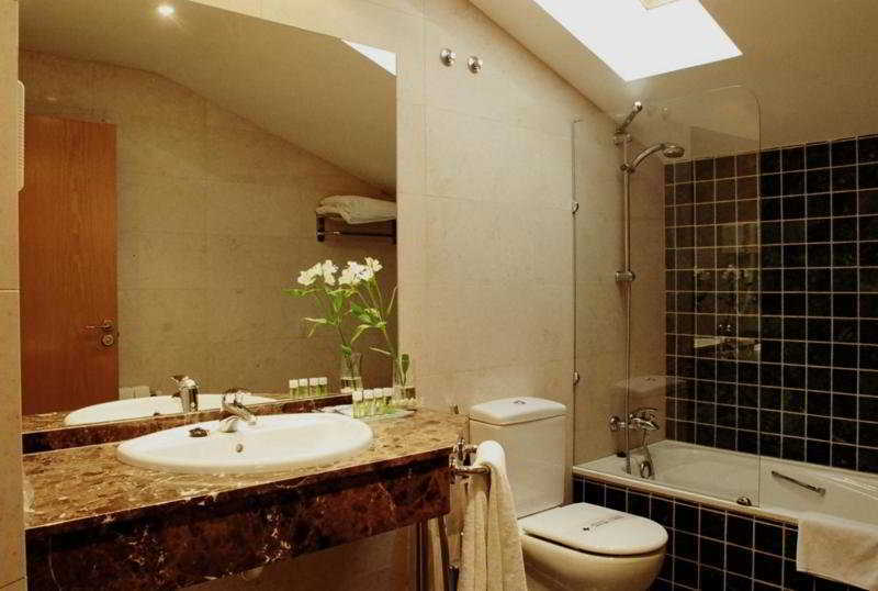 Hotel Torre De Sila Tordesillas Bagian luar foto